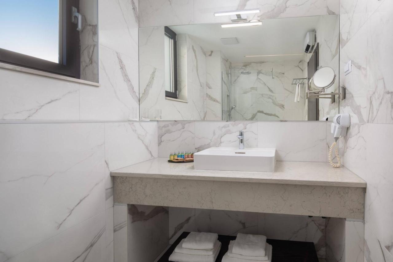 Ellure Luxury Suites Сплит Экстерьер фото